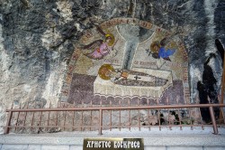 jarek11 
In Ostrog Monastery  
6 
2025-05-16 20:44:06