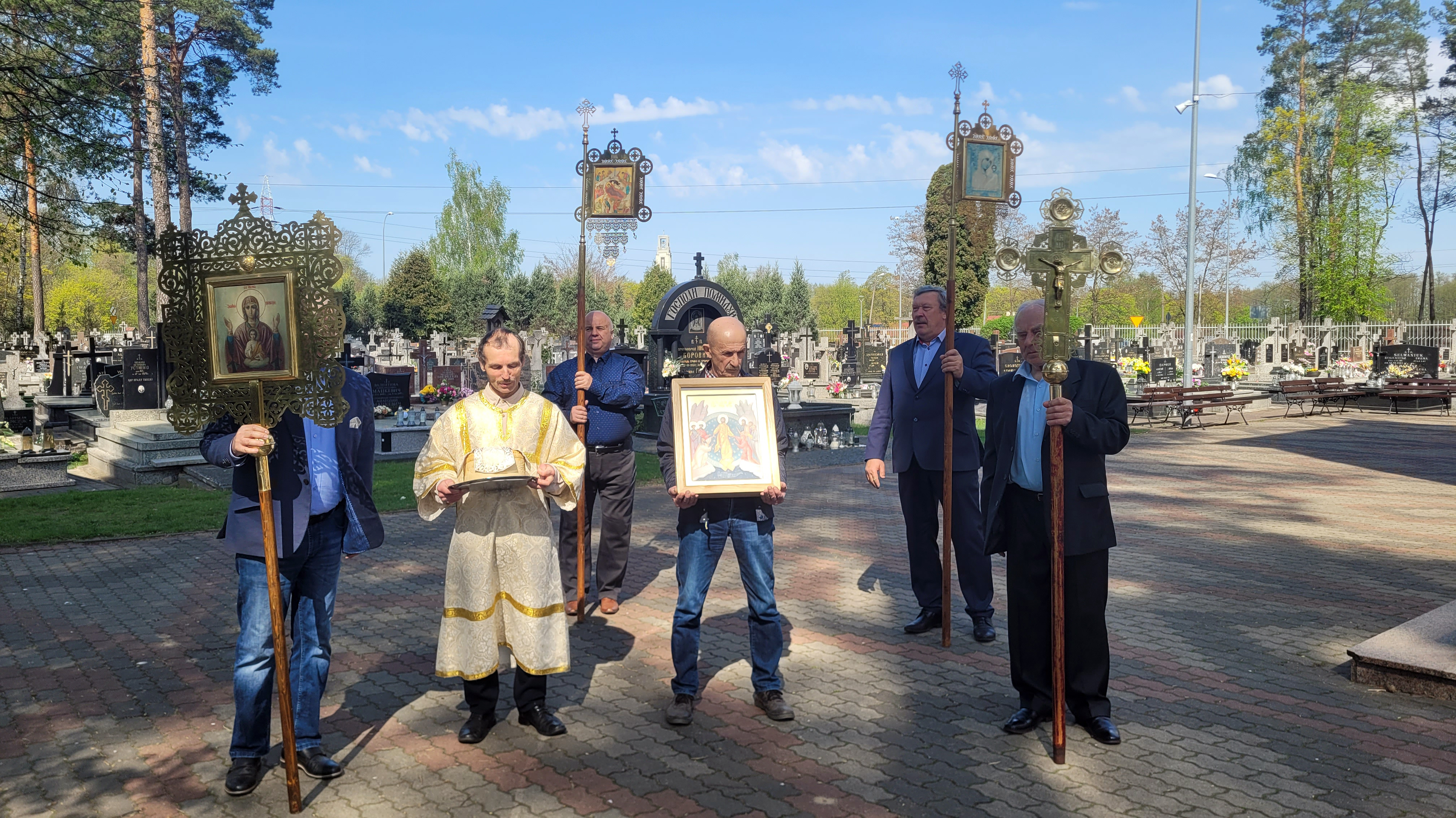 St. Elijah Orthodox Church - procession in Paschal Period
