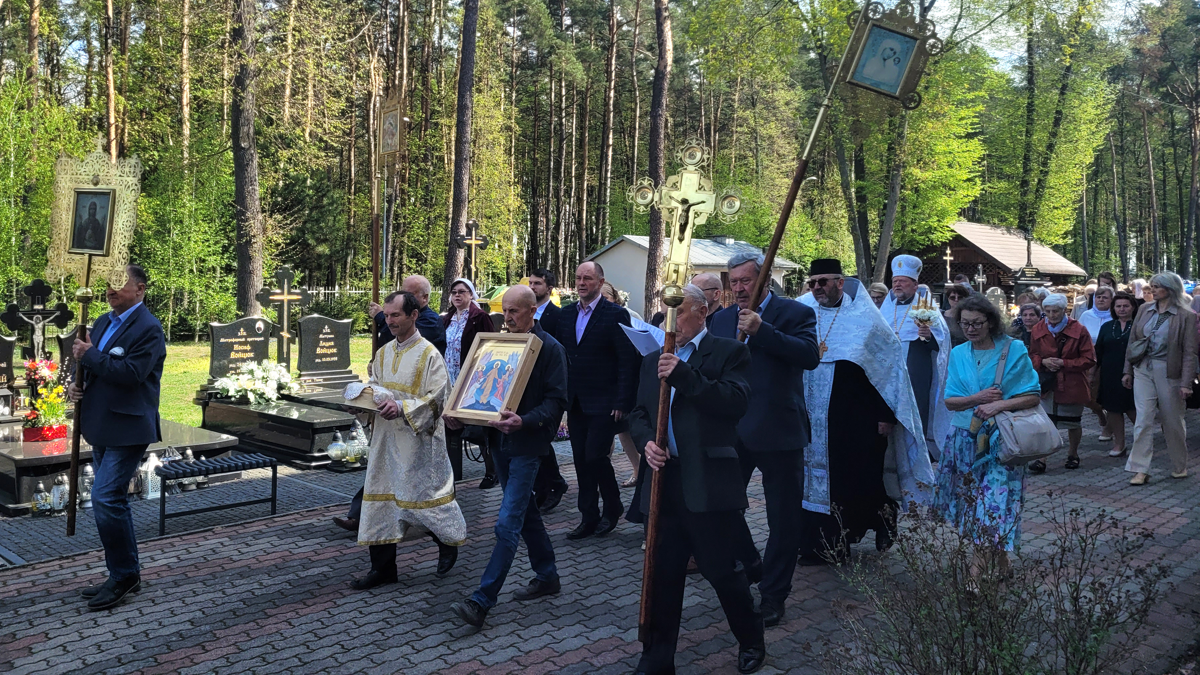 St. Elijah Orthodox church - procession in Paschal period