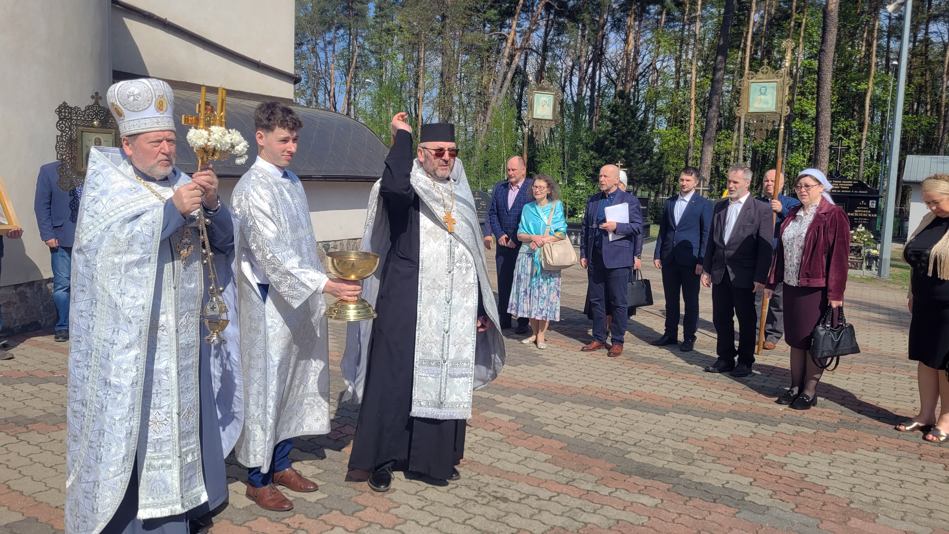St. Elijah Orthodox church - procession in Paschal period