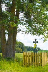 jarek 
Cross close to tthe Orthodox church in Kośna village 
3 
2025-07-16 20:28:12