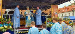 jarek1 
The feast in honour of Supraśl Icon of the Mother of God in Supraśl Monastery - Divine Liturgy 
2025-08-17 10:45:55