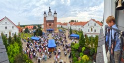 jarek1 
The feast in honour of Supraśl Icon of the Mother of God in Supraśl Monastery - Divine Liturgy 
2025-08-19 19:29:41