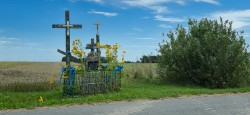 jarek 
Crosses between Nowoberezowo and Nowokornino villages 
2025-08-23 06:47:39