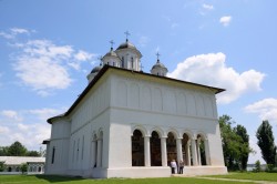 Sheep1389 
One of churches in Cernica monastery, 2025 
2025-09-03 12:00:03