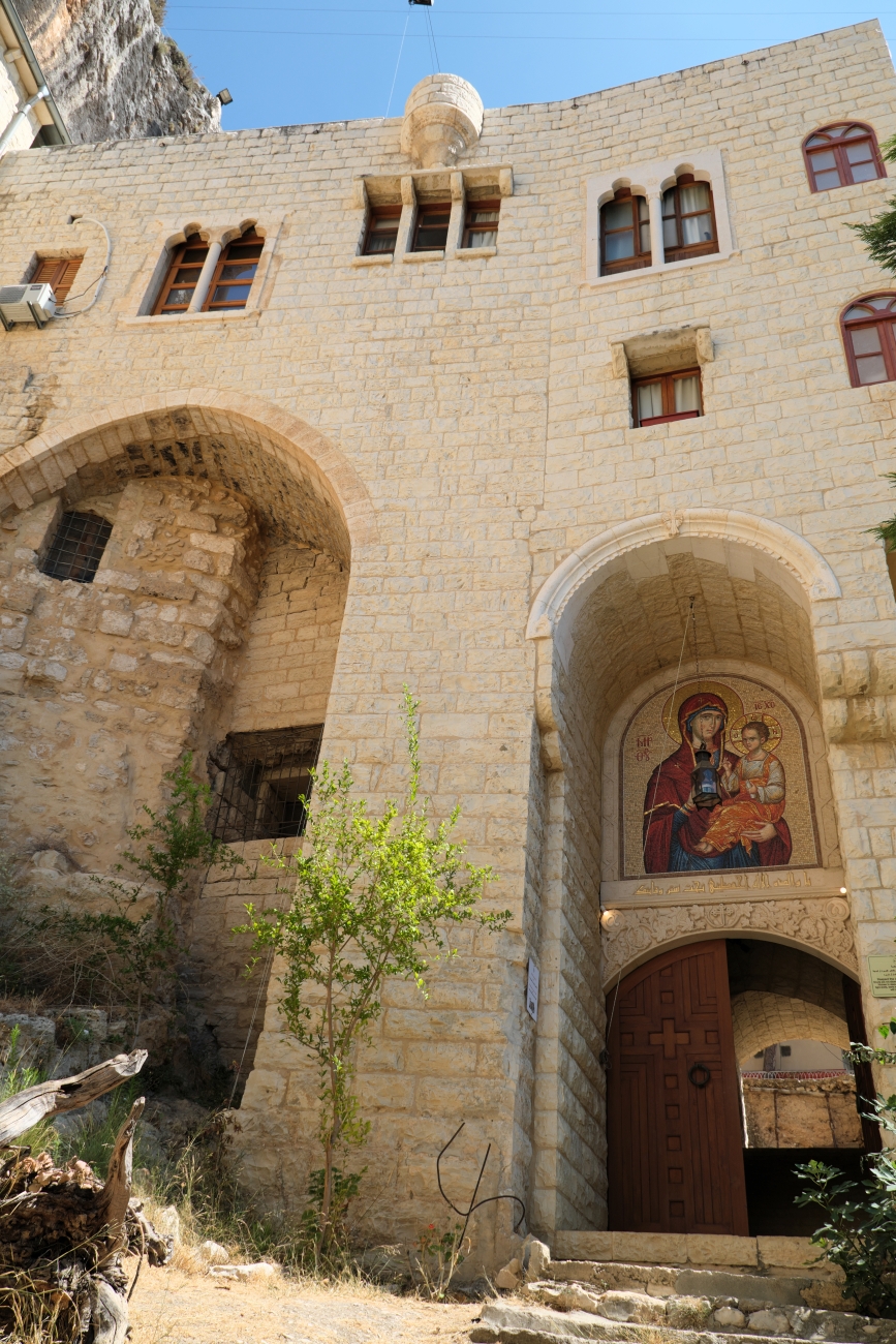 Brama monasteru Hamatura, 2025