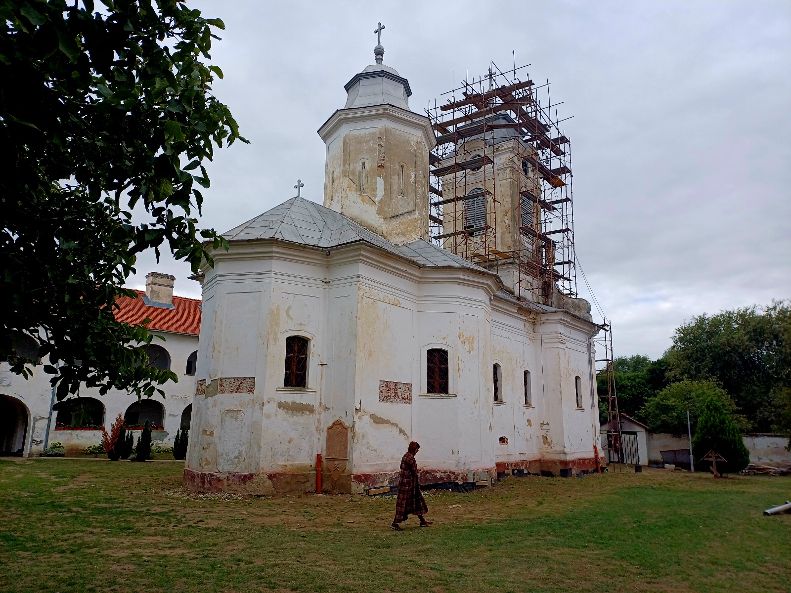 Храм манастира Бездин