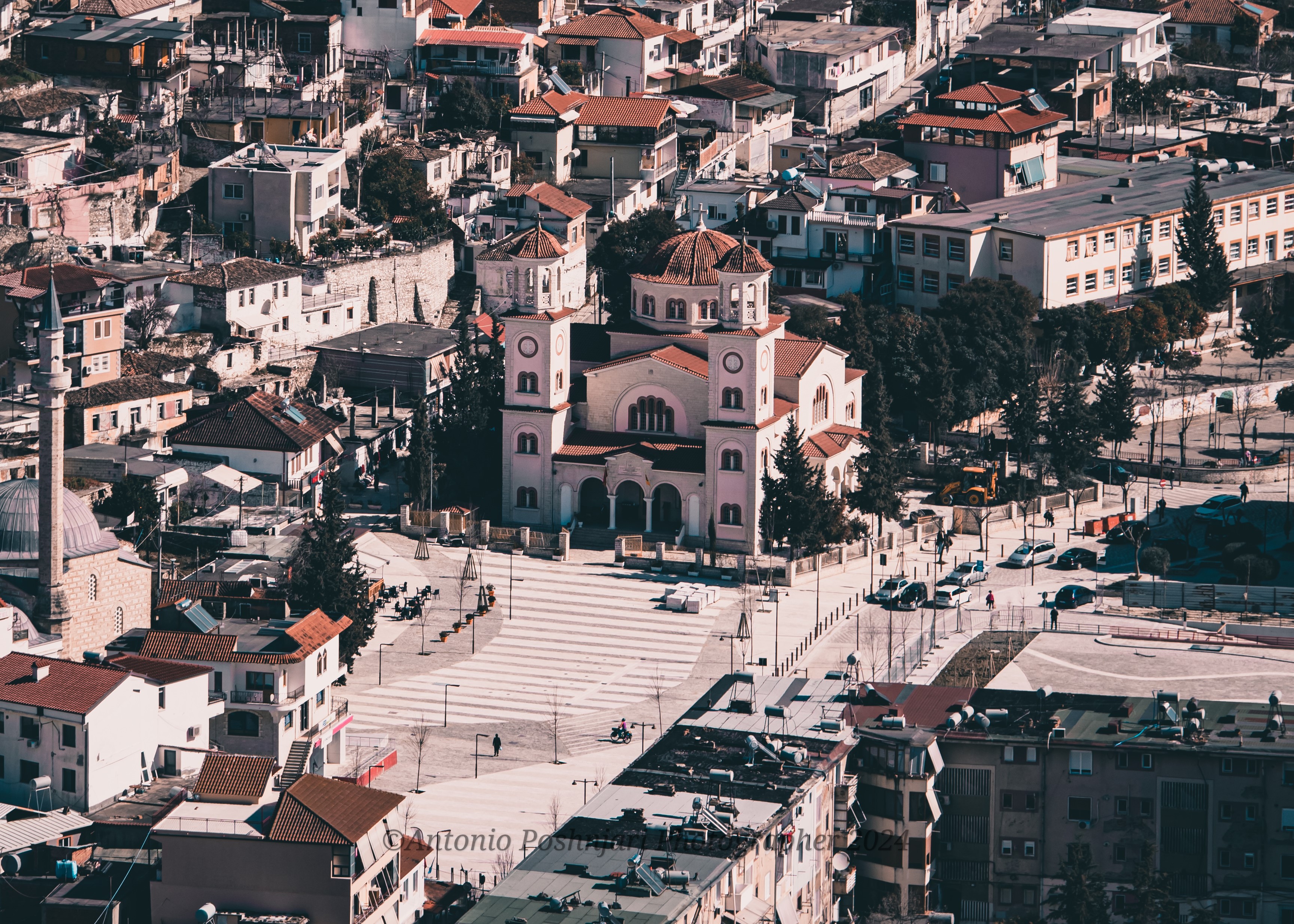 Saint Demetrius Cathedral Katedralja e Shën Dhimitrit.