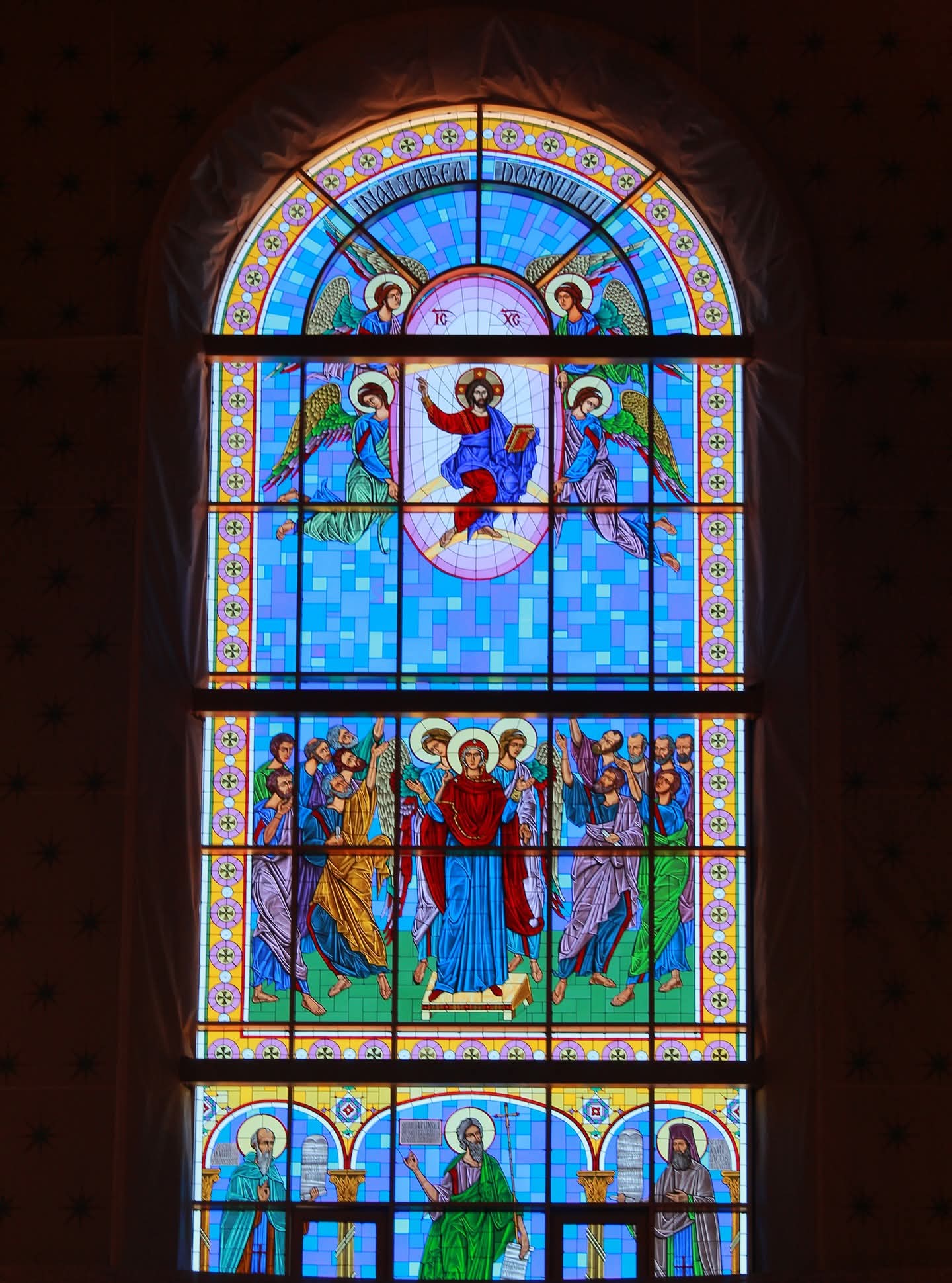 Details from Romania&#039s National Cathedral 