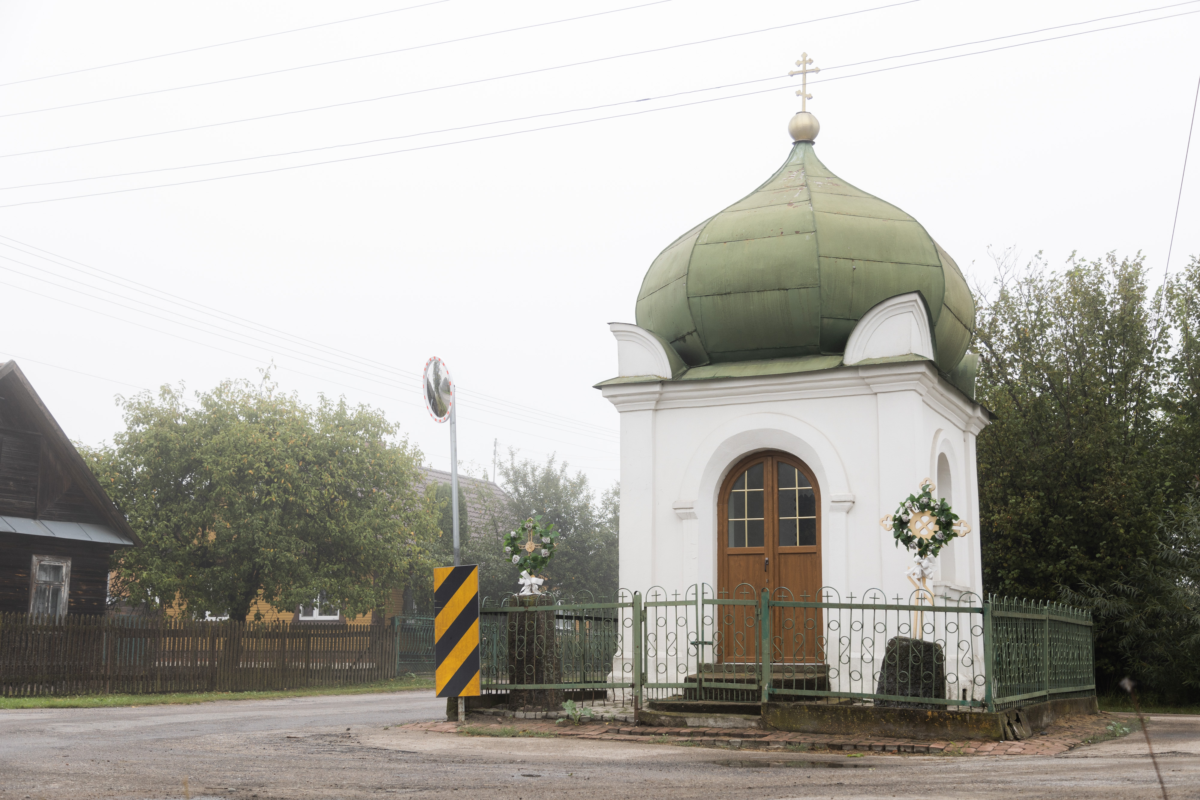 Przy drodze / Near the road (VI)