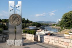 Sheep1389 
Znak św. Konstantyna Wielkiego w jego rodzinnym mieście - Niszu 
2025-10-06 17:59:56