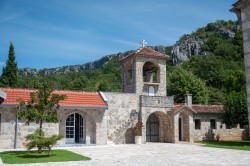 alik 
Ćelija Piperska Monastery 
2025-10-10 07:10:32