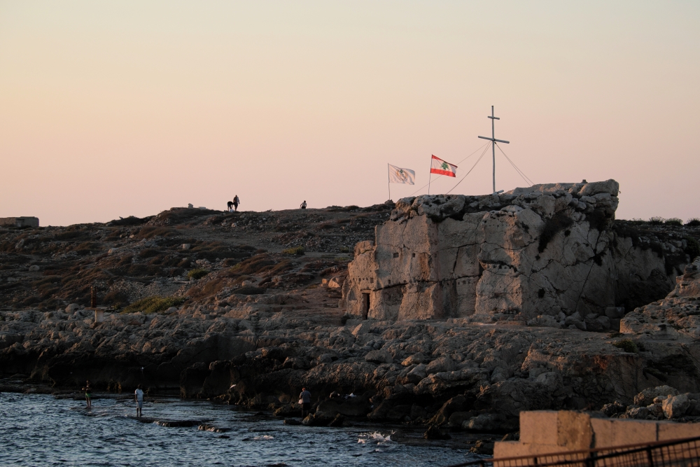 Krzyż w Anfe pod wieczór, 2025