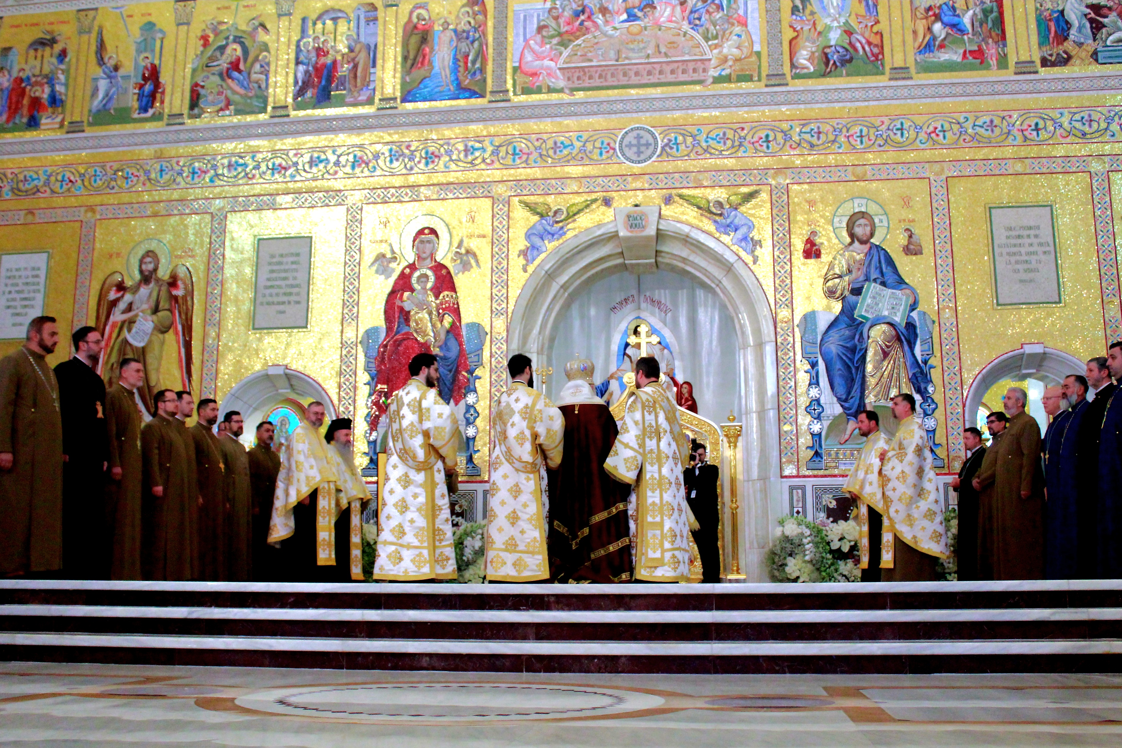 Te Deum in Romania&#039s National Cathedral 