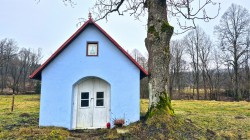 jarek1 
The chapel close to the Orthodox church in Blechnarka 
2025-12-21 15:40:16