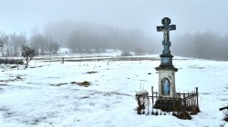jarek1 
The cross in the area of the Orthodox church in Blechnarka 
2025-12-21 15:40:59
