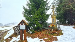 jarek1 
The cross in the area of the Orthodox church in Blechnarka 
2025-12-21 15:41:16