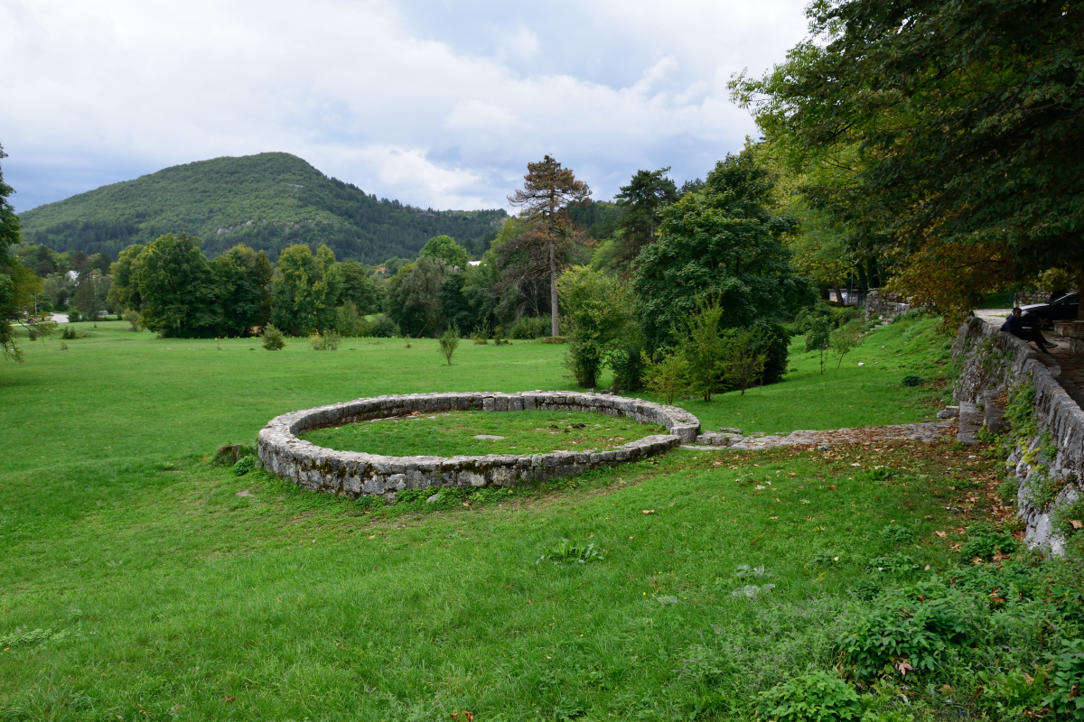 Old rotonda church (?) in Cetinje, 2024