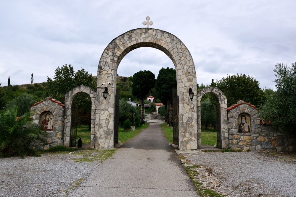 Vrata manastira Dajbabe, 2024