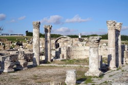 jarek 
The ruins of Christian basilic, 6 th. century, in Amman's Citadel 
2026-02-14 16:27:45