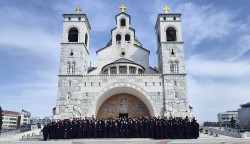 jarek 
Photo in front of the Ressurection Cathedral in Podgorica 
6 
2026-04-01 17:59:04