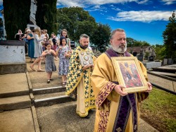 Lazo 
Palm Sunday–Цвети–Cveti–St. Sava, Jackson, California, USA 
2026-04-07 18:10:06