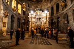 alik 
Kuwukla - Church of the Holy Sepulchre 
2026-04-08 19:20:35