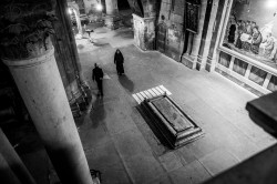 alik 
Stone of Unction - Church of the Holy Sepulchre 
2026-04-10 21:37:00