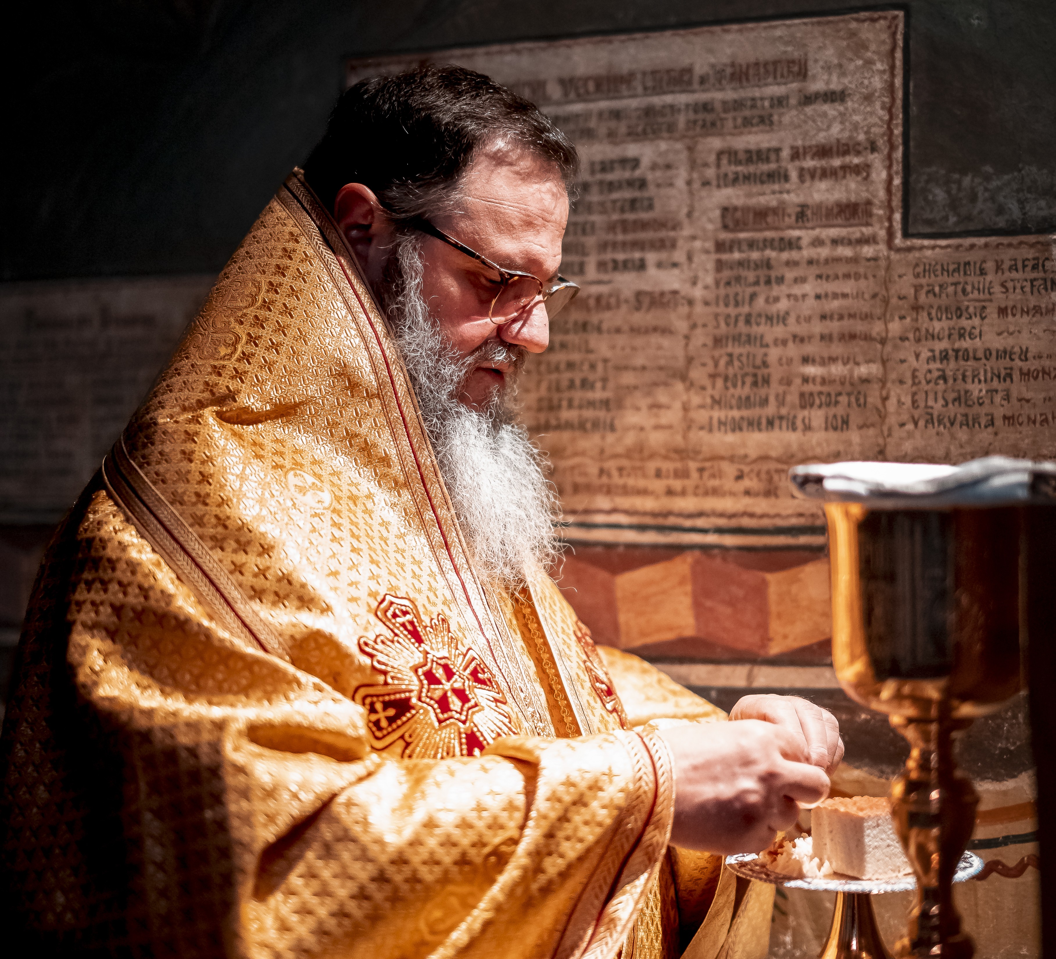 Bishop +Theophanis of Philomelion 