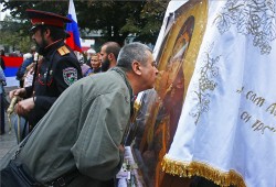 felix 
Veneration of the Holy Virgin Mary icon  
2026-05-07 21:07:09