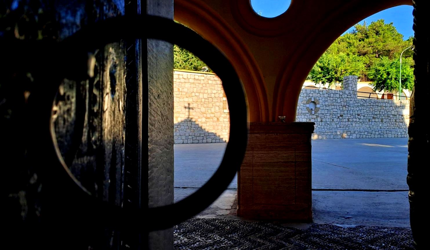  Monasteri of Panagia Tsambika
