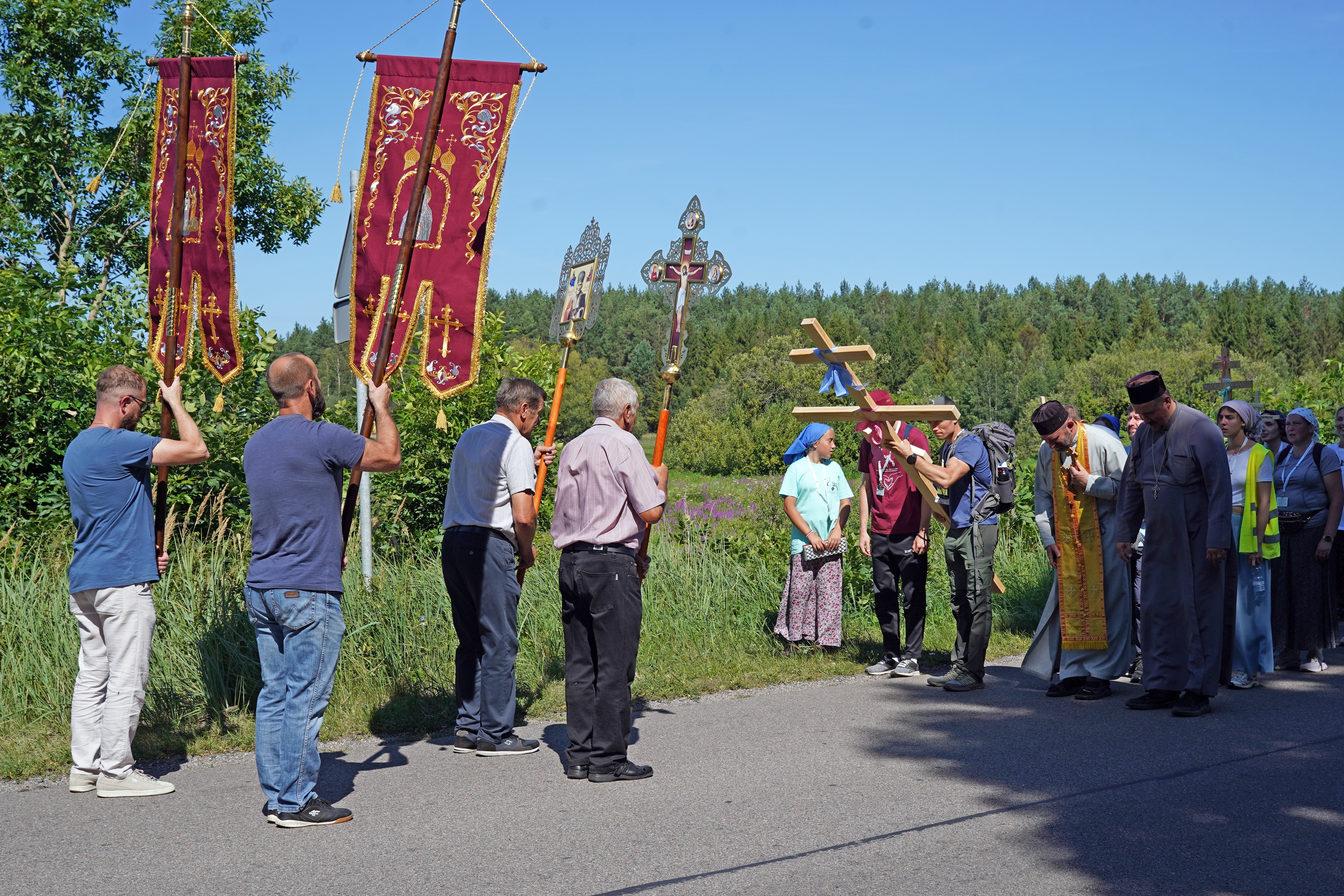 Pilgrims from Sokółka on the way to Grabarka Convent 