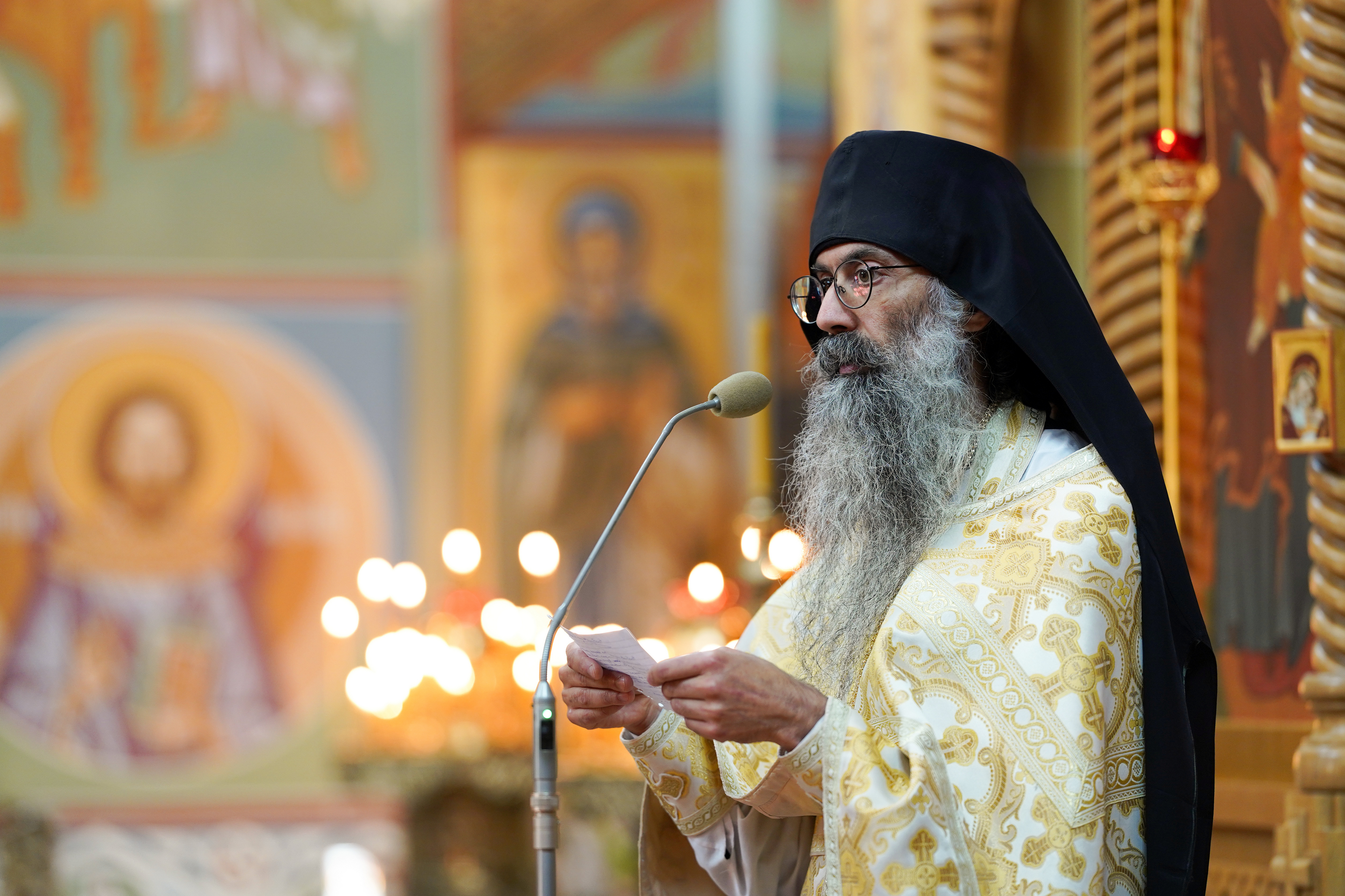 Hieromonk Efrem preaching in Zwierki Convent