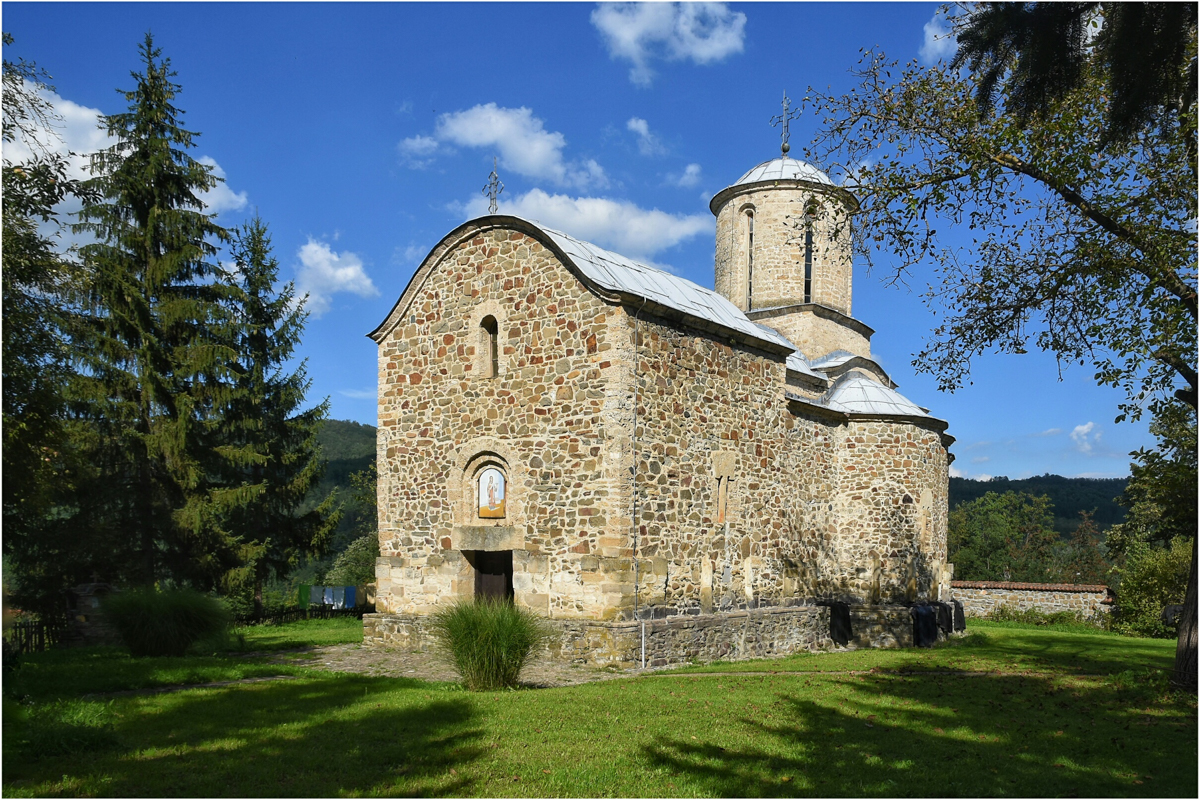 Манастир Лепенац у селу Лепенац недалеко од Бруса 