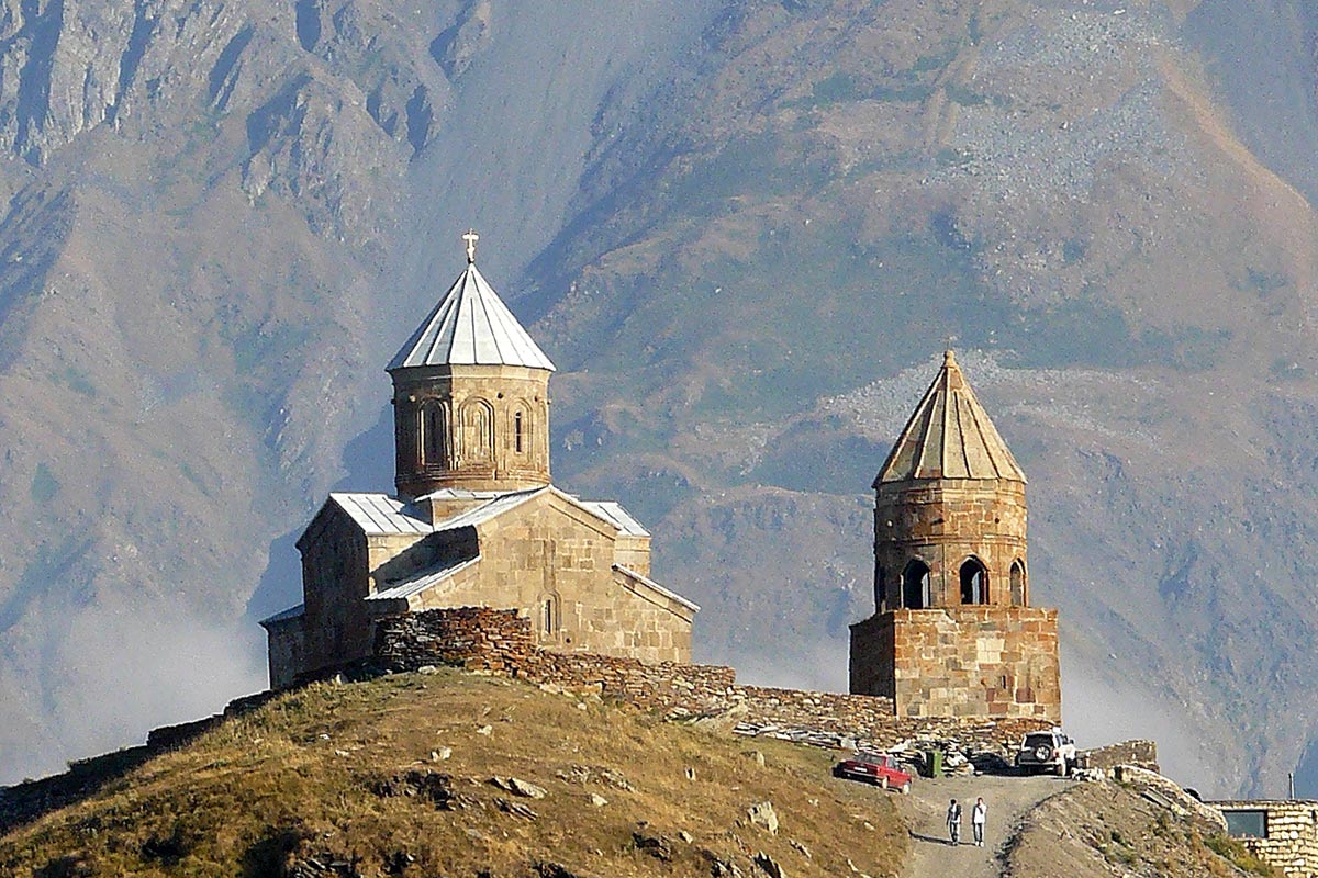 Tsminda Sameba () Kazbegi 