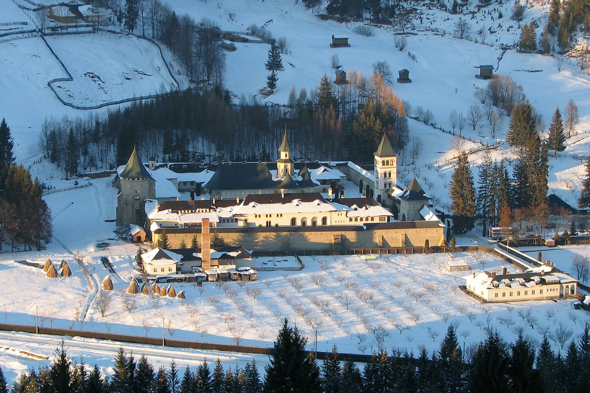  Putna monastery   
