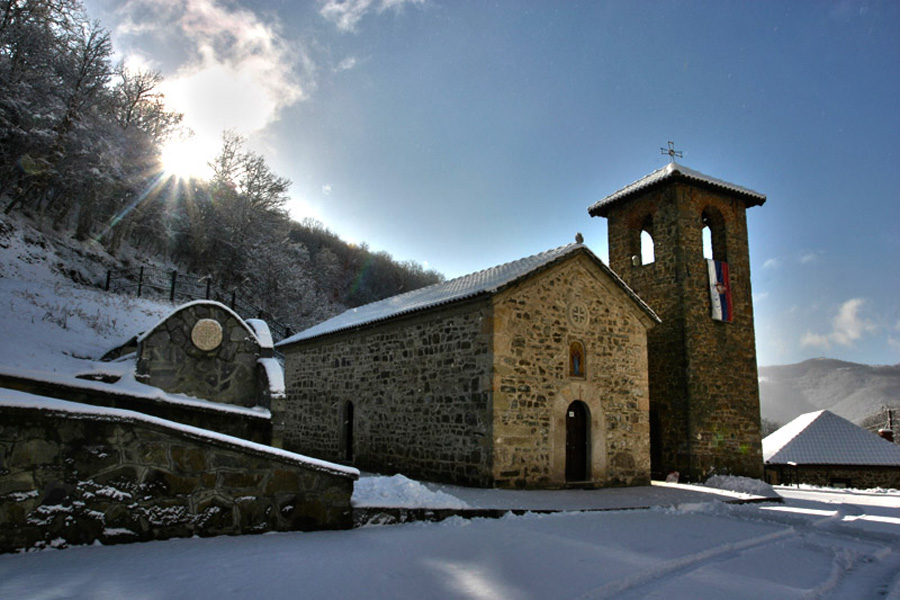 Богородична црква