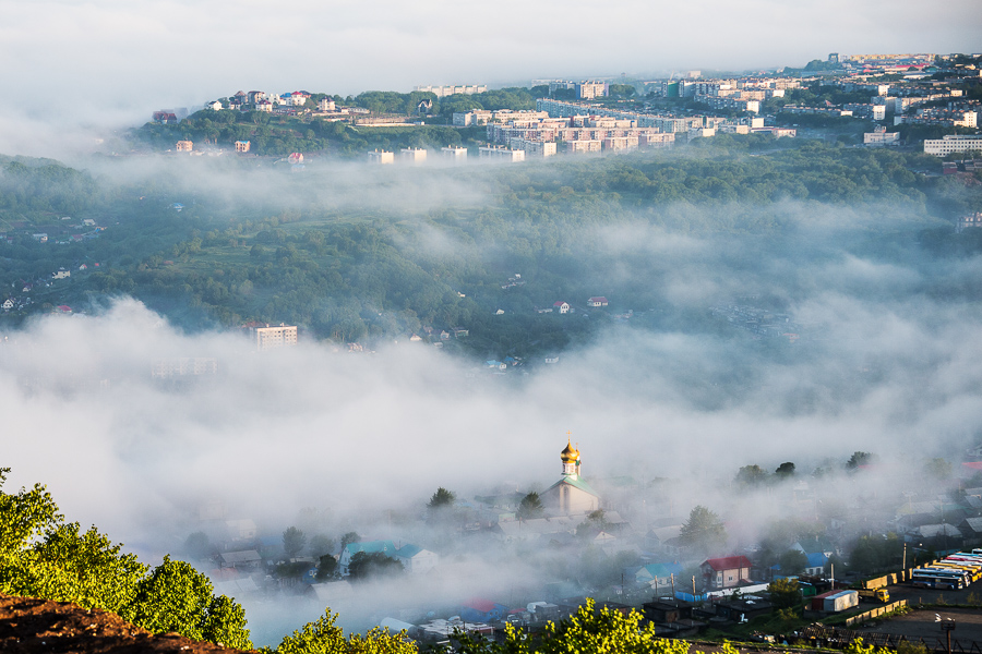 Там за туманами   